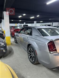 كرايسلر 300